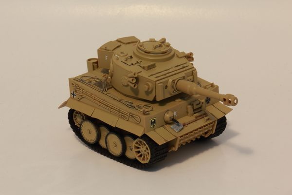Meng Tiger I complete front right