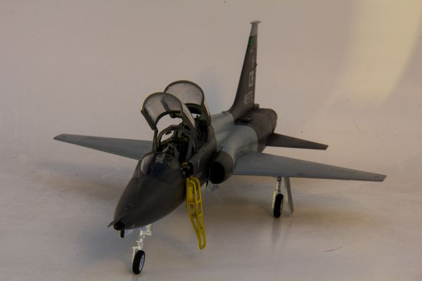 Trumpeter T-38 Talon model